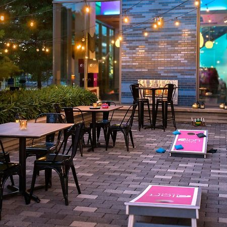 Отель Aloft Boston Seaport District Экстерьер фото