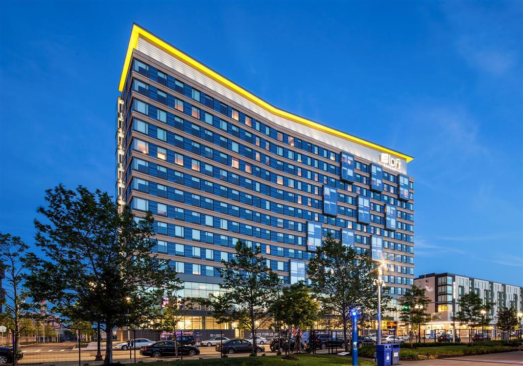 Отель Aloft Boston Seaport District Экстерьер фото
