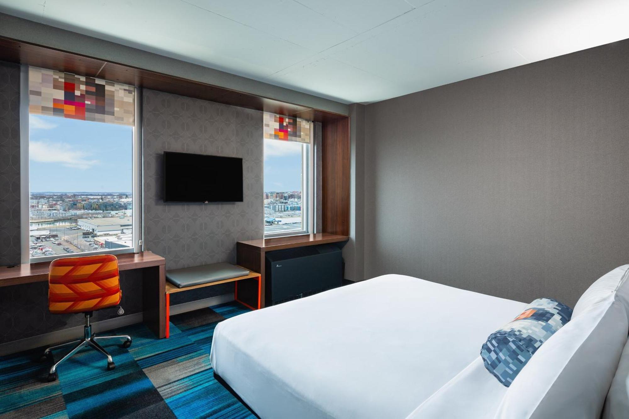 Отель Aloft Boston Seaport District Экстерьер фото